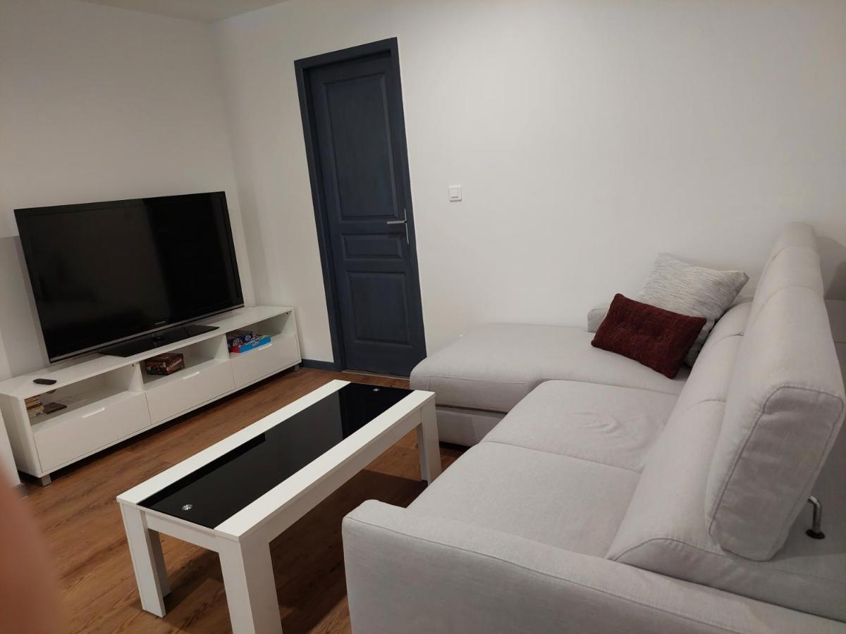 Bel Appart T2 Confortable En Plein Coeur De Сижан Екстериор снимка